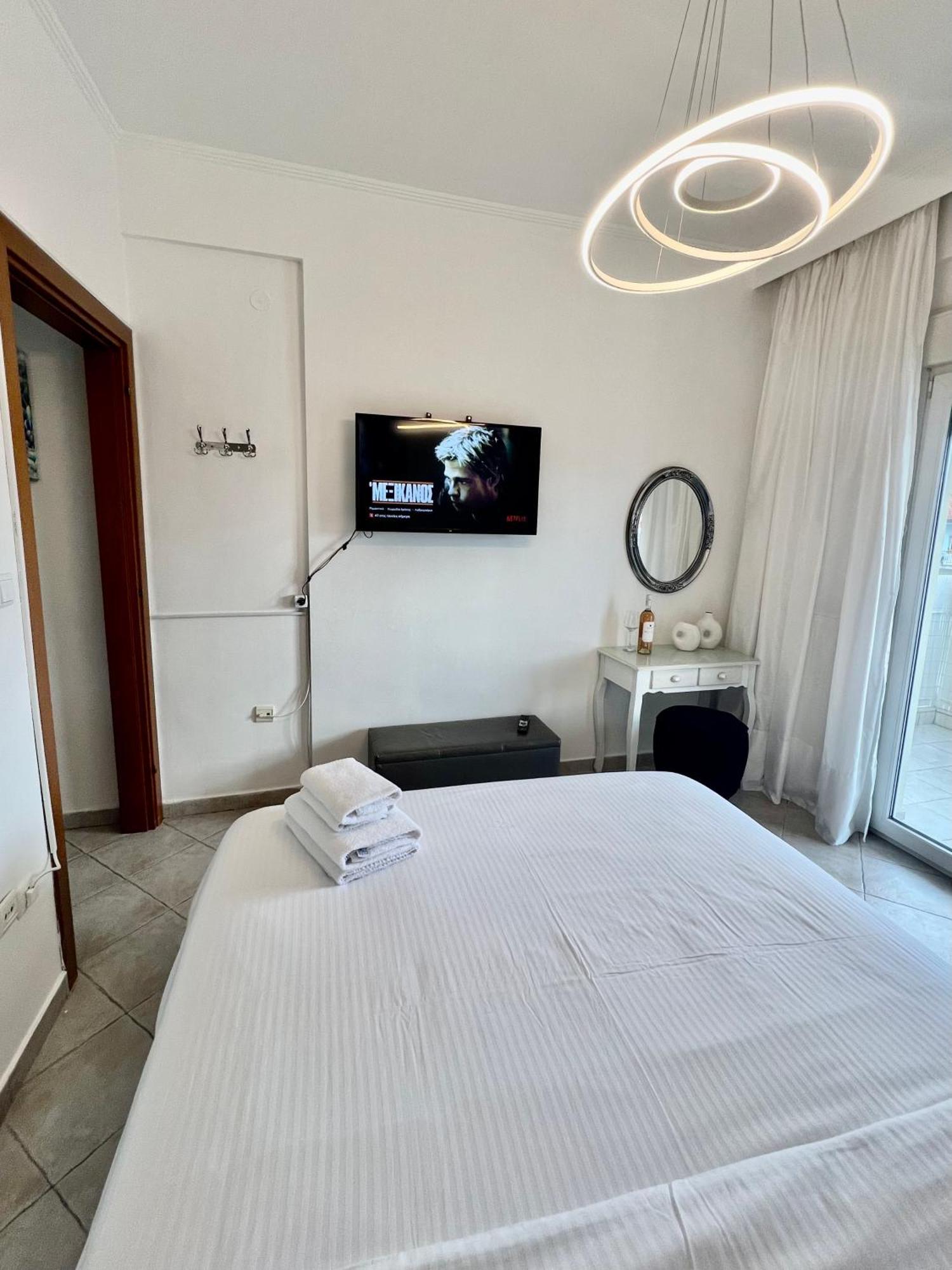 City Lux Apartment 2 เซเรส ภายนอก รูปภาพ
