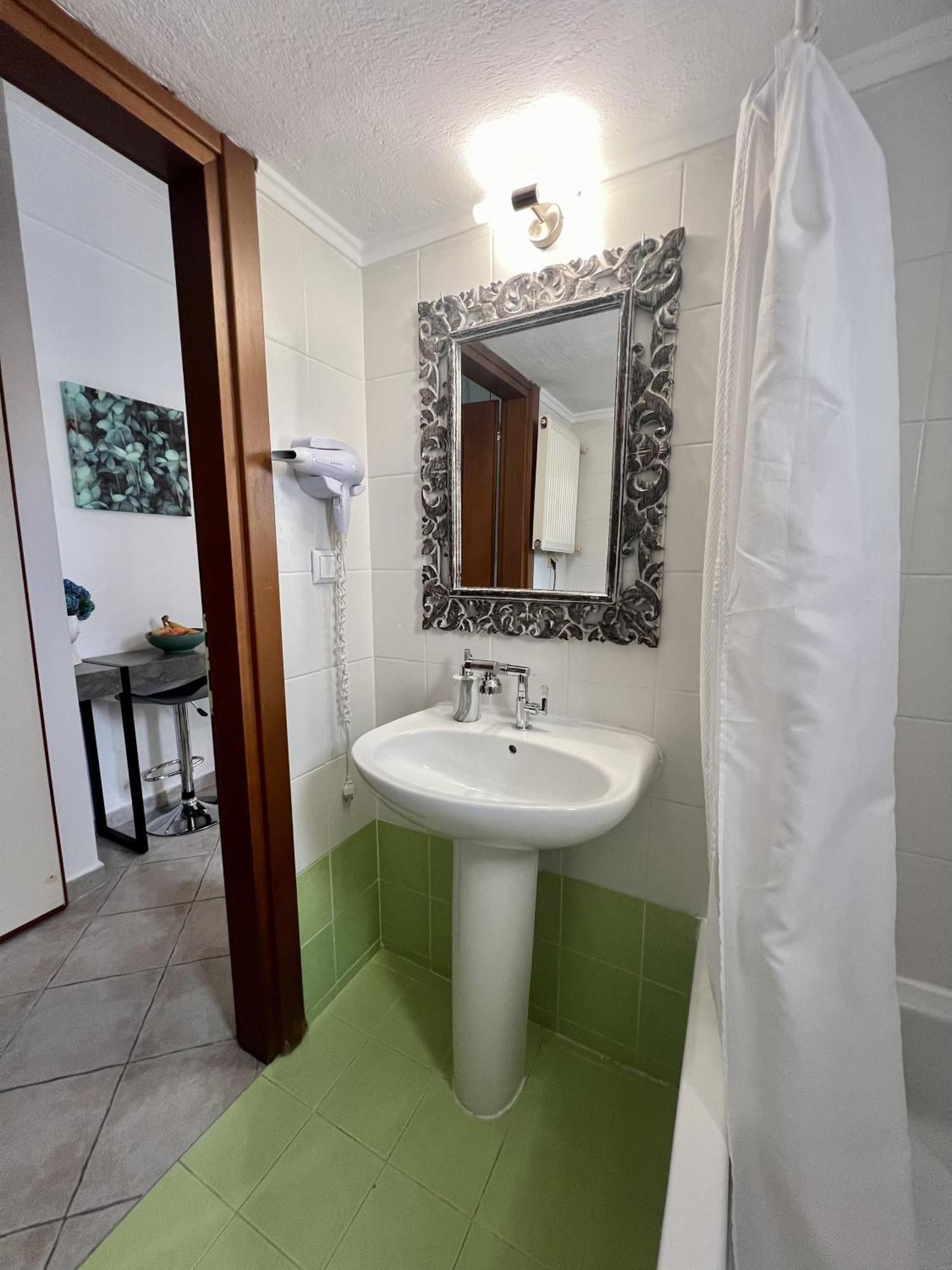 City Lux Apartment 2 เซเรส ภายนอก รูปภาพ