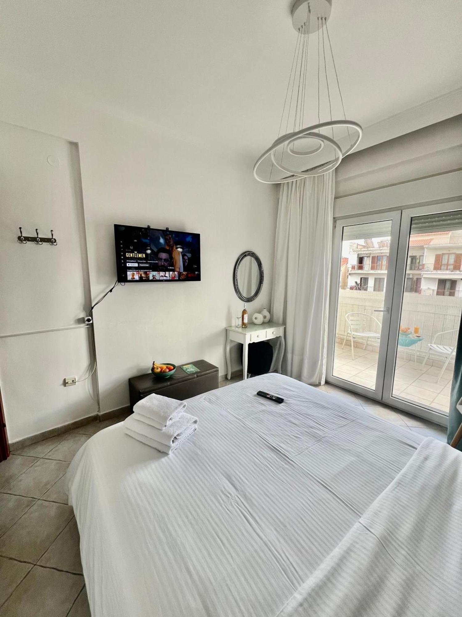 City Lux Apartment 2 เซเรส ภายนอก รูปภาพ